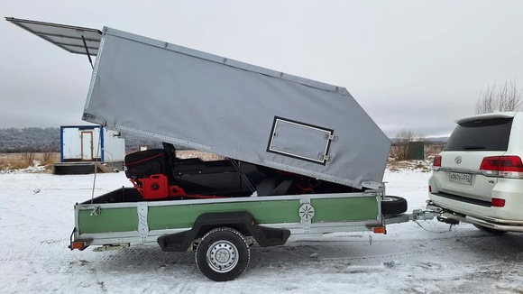 Прицеп VOYAGE Classic 3,6 Бортовой, с тентованным подъемным каркасом, окнами и задней дверью (ш. 1,65; д. 3,6) pitbikemarket.ru